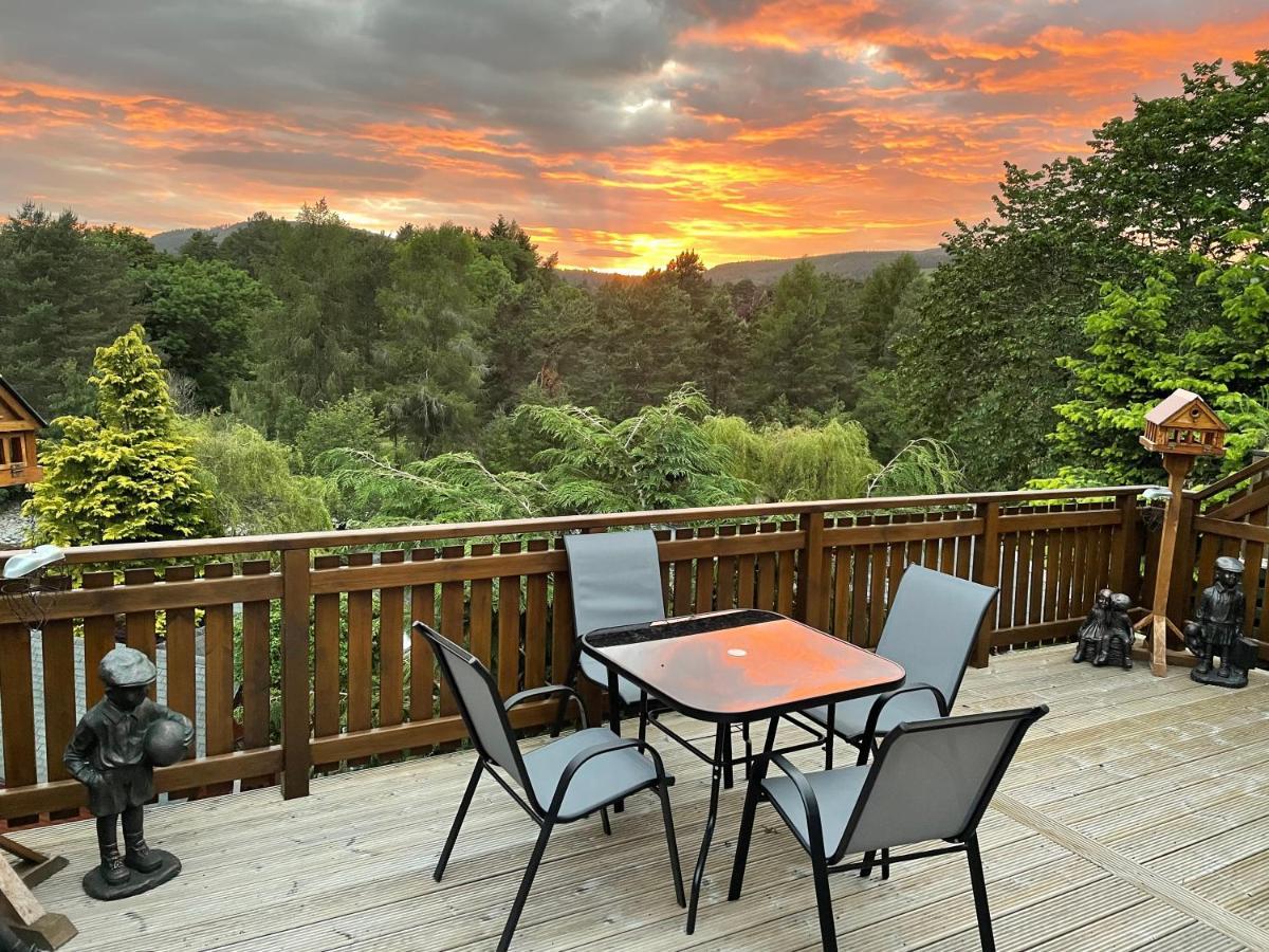 Beautiful 2 Bedroom Lodge With Stunning Views Blair Atholl Eksteriør bilde